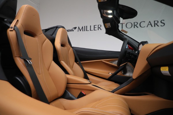 New 2022 McLaren 720S Spider for sale Sold at Maserati of Westport in Westport CT 06880 25