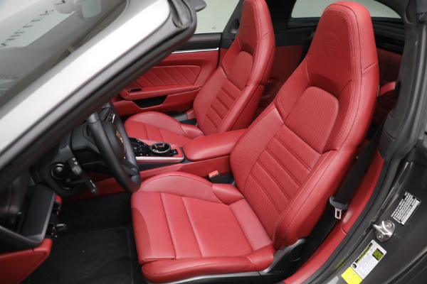 Used 2021 Porsche 911 Targa 4S for sale Sold at Maserati of Westport in Westport CT 06880 22