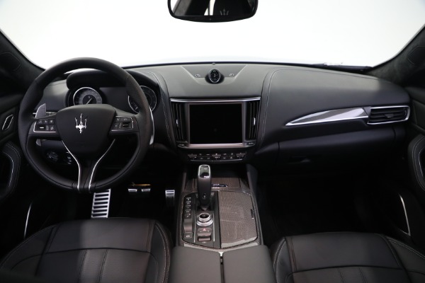 New 2022 Maserati Levante Modena for sale $108,706 at Maserati of Westport in Westport CT 06880 16