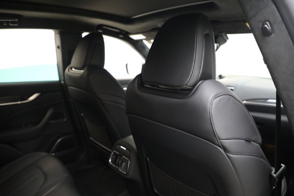 New 2022 Maserati Levante Modena for sale $108,706 at Maserati of Westport in Westport CT 06880 26