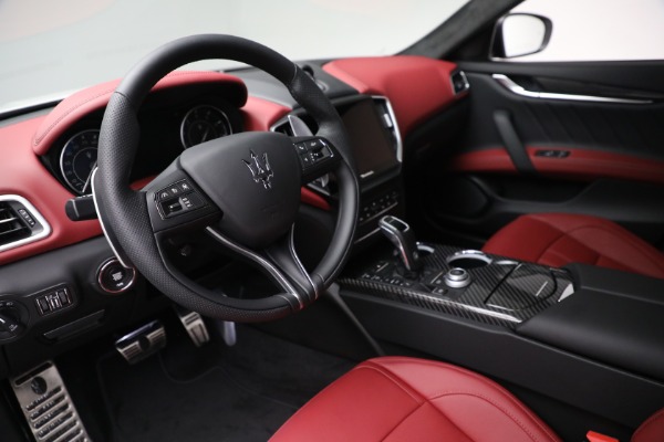 New 2022 Maserati Ghibli Modena Q4 for sale $99,755 at Maserati of Westport in Westport CT 06880 12