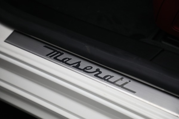 New 2022 Maserati Ghibli Modena Q4 for sale Sold at Maserati of Westport in Westport CT 06880 18