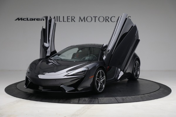 Used 2018 McLaren 570GT for sale Sold at Maserati of Westport in Westport CT 06880 14