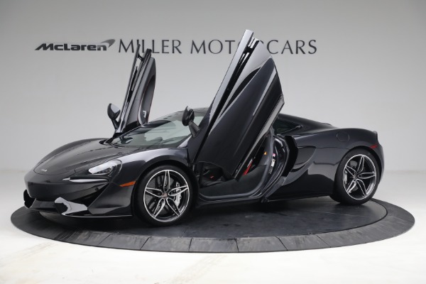 Used 2018 McLaren 570GT for sale Sold at Maserati of Westport in Westport CT 06880 15