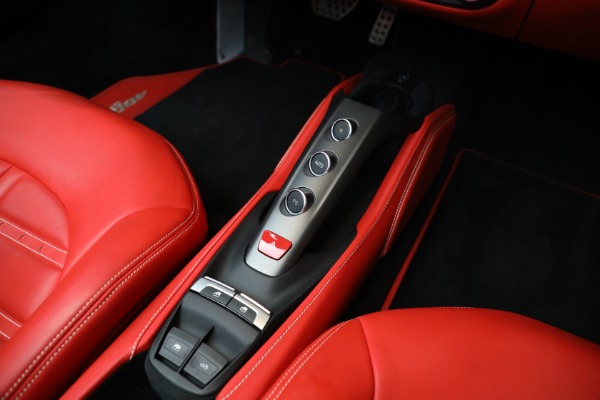 Used 2018 Ferrari 488 Spider for sale $339,900 at Maserati of Westport in Westport CT 06880 27