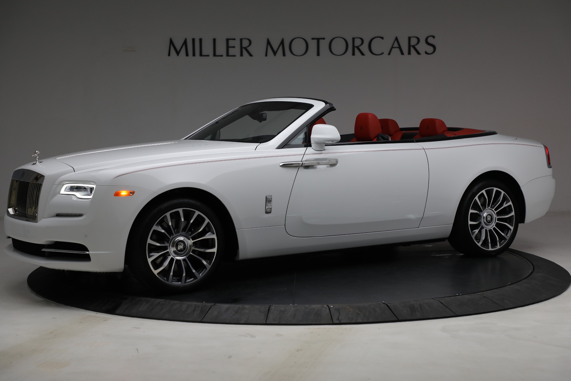 Used 2018 Rolls-Royce Dawn for sale Sold at Maserati of Westport in Westport CT 06880 1