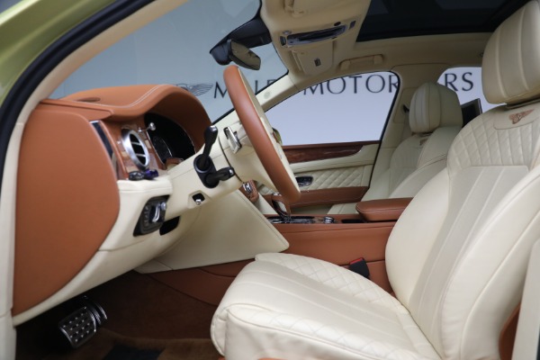 Used 2018 Bentley Bentayga W12 Signature for sale Sold at Maserati of Westport in Westport CT 06880 17