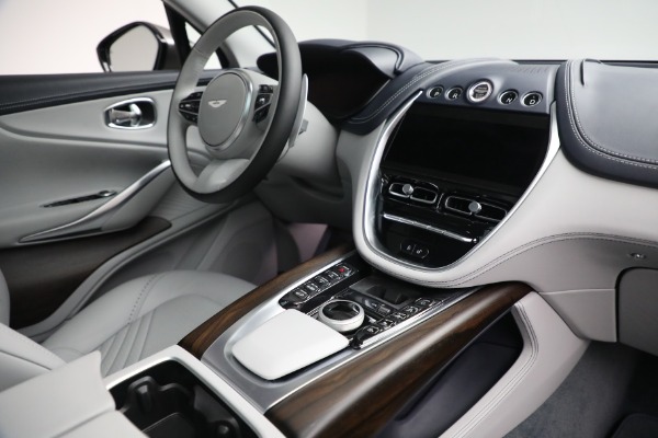 Used 2021 Aston Martin DBX for sale $191,900 at Maserati of Westport in Westport CT 06880 21