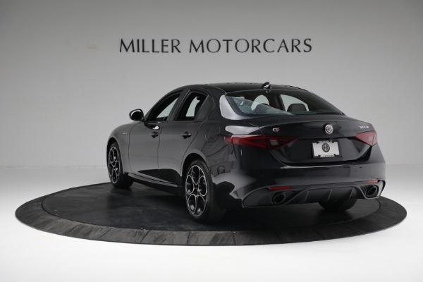 New 2022 Alfa Romeo Giulia Veloce for sale Sold at Maserati of Westport in Westport CT 06880 5