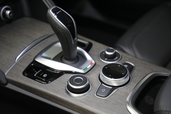 New 2022 Alfa Romeo Stelvio Ti for sale $54,005 at Maserati of Westport in Westport CT 06880 18