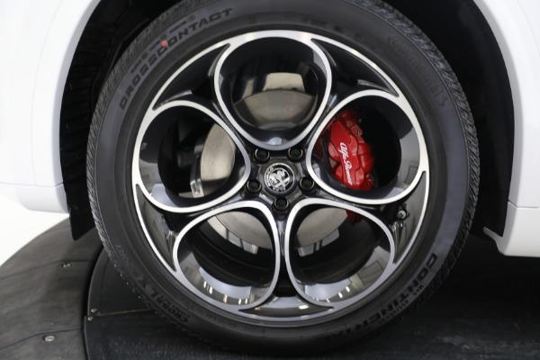 New 2022 Alfa Romeo Stelvio Veloce for sale $57,390 at Maserati of Westport in Westport CT 06880 12
