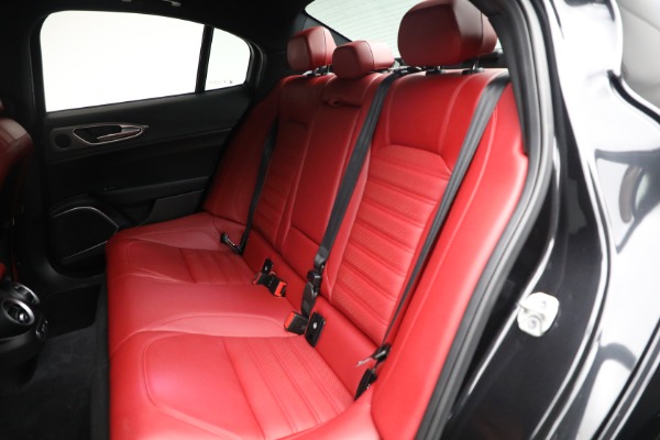 Used 2022 Alfa Romeo Giulia Veloce for sale Sold at Maserati of Westport in Westport CT 06880 14