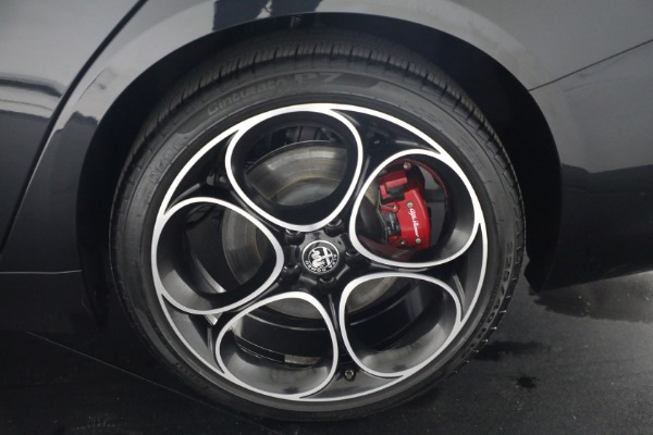 Used 2022 Alfa Romeo Giulia Veloce for sale Sold at Maserati of Westport in Westport CT 06880 20