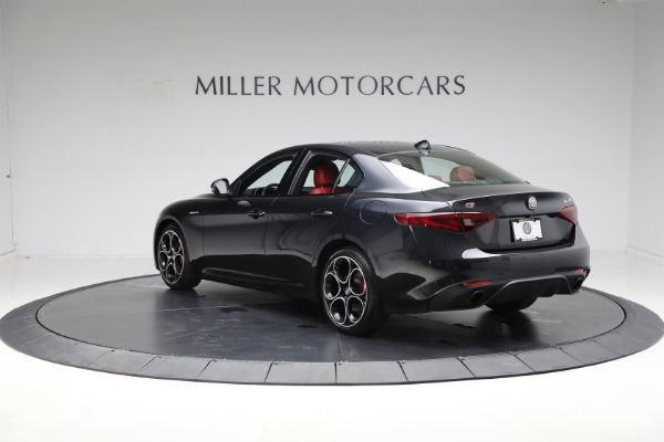 Used 2022 Alfa Romeo Giulia Veloce for sale Sold at Maserati of Westport in Westport CT 06880 3