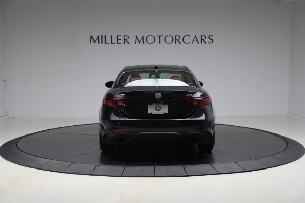 Used 2022 Alfa Romeo Giulia Veloce for sale Sold at Maserati of Westport in Westport CT 06880 4