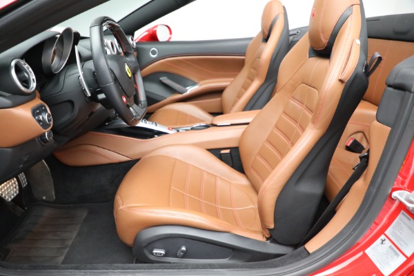 Used 2016 Ferrari California T for sale $179,900 at Maserati of Westport in Westport CT 06880 23