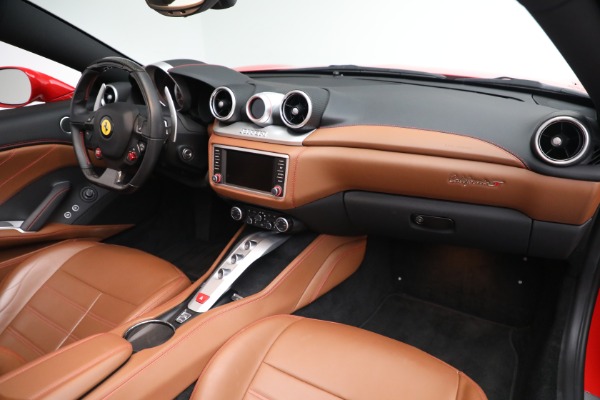 Used 2016 Ferrari California T for sale Sold at Maserati of Westport in Westport CT 06880 27