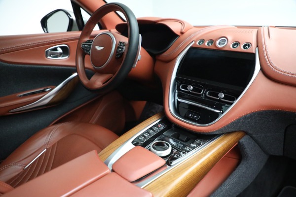 Used 2021 Aston Martin DBX for sale $204,990 at Maserati of Westport in Westport CT 06880 21