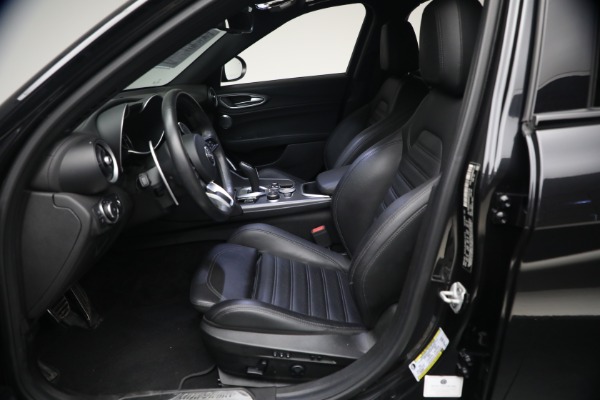 Used 2022 Alfa Romeo Giulia Veloce for sale $27,900 at Maserati of Westport in Westport CT 06880 13