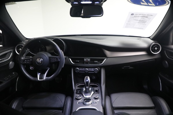 Used 2022 Alfa Romeo Giulia Veloce for sale $27,900 at Maserati of Westport in Westport CT 06880 21