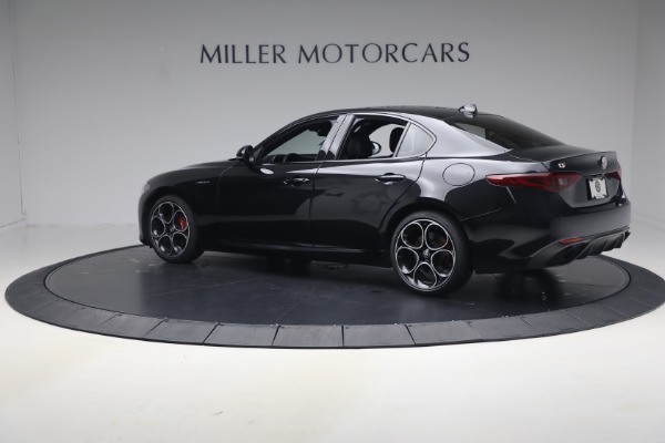 Used 2022 Alfa Romeo Giulia Veloce for sale $27,900 at Maserati of Westport in Westport CT 06880 4