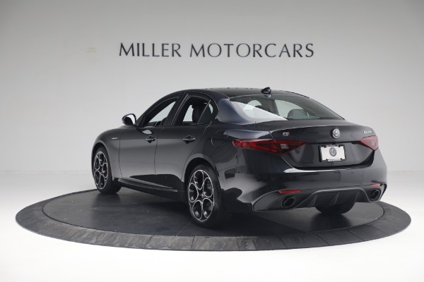 New 2022 Alfa Romeo Giulia Veloce for sale Sold at Maserati of Westport in Westport CT 06880 5