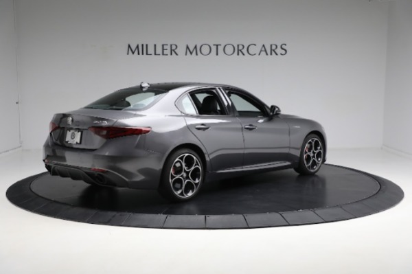 Used 2022 Alfa Romeo Giulia Veloce for sale $37,900 at Maserati of Westport in Westport CT 06880 11