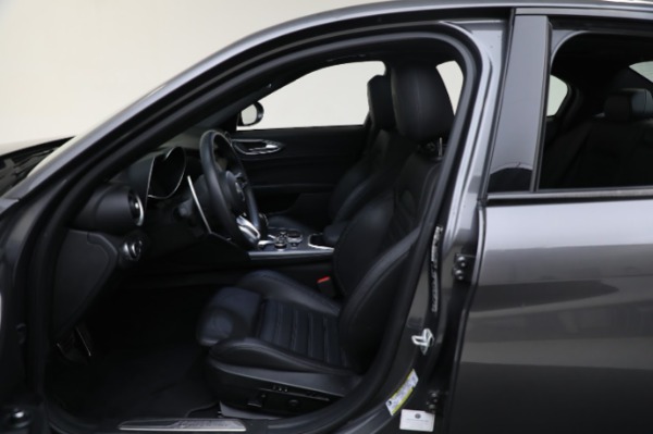 New 2022 Alfa Romeo Giulia Veloce for sale Sold at Maserati of Westport in Westport CT 06880 19