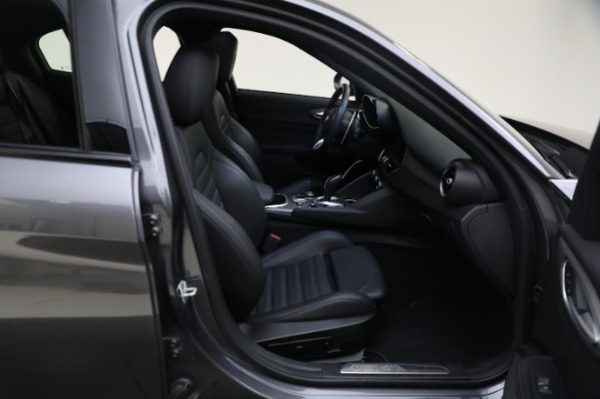 New 2022 Alfa Romeo Giulia Veloce for sale Sold at Maserati of Westport in Westport CT 06880 20