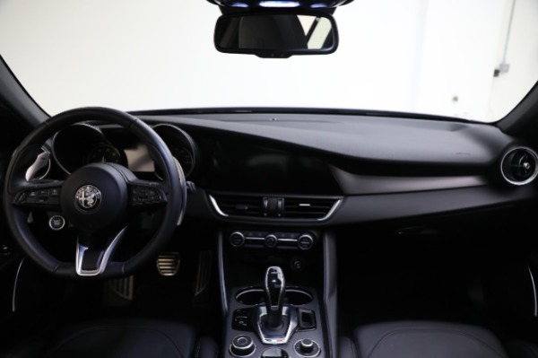 Used 2022 Alfa Romeo Giulia Veloce for sale Sold at Maserati of Westport in Westport CT 06880 28