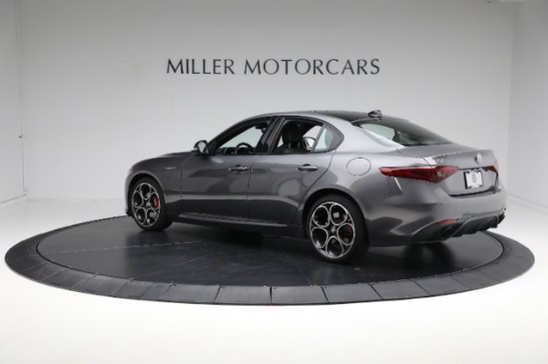 Used 2022 Alfa Romeo Giulia Veloce for sale $37,900 at Maserati of Westport in Westport CT 06880 7