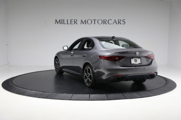 New 2022 Alfa Romeo Giulia Veloce for sale Sold at Maserati of Westport in Westport CT 06880 8