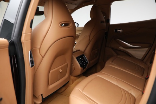 New 2022 Aston Martin DBX for sale $208,886 at Maserati of Westport in Westport CT 06880 21