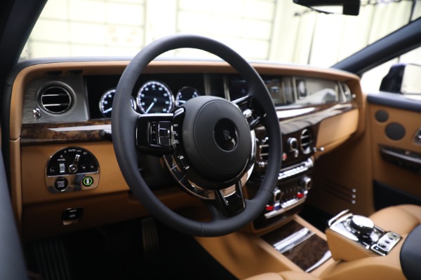 Used 2022 Rolls-Royce Phantom for sale Sold at Maserati of Westport in Westport CT 06880 10