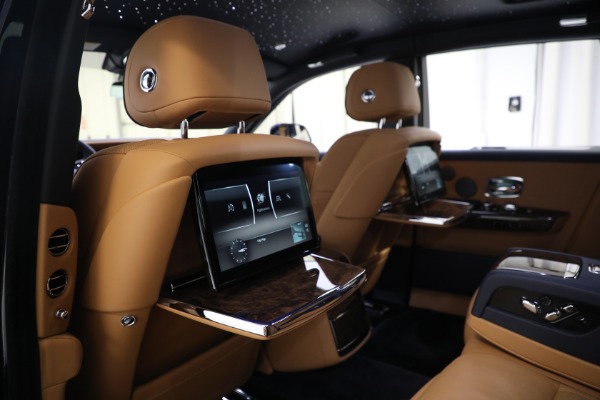 Used 2022 Rolls-Royce Phantom for sale Sold at Maserati of Westport in Westport CT 06880 18