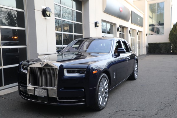 Used 2022 Rolls-Royce Phantom for sale Sold at Maserati of Westport in Westport CT 06880 7