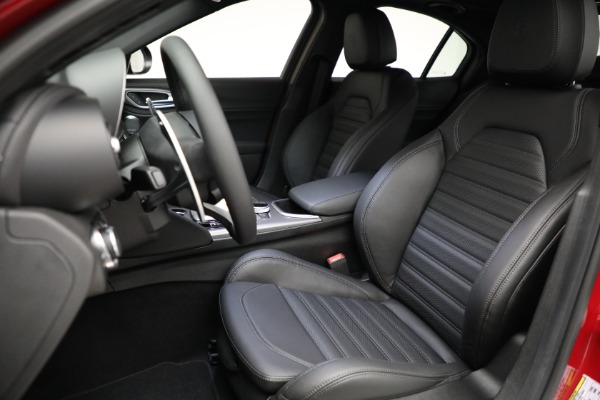 New 2022 Alfa Romeo Giulia Veloce for sale Sold at Maserati of Westport in Westport CT 06880 15