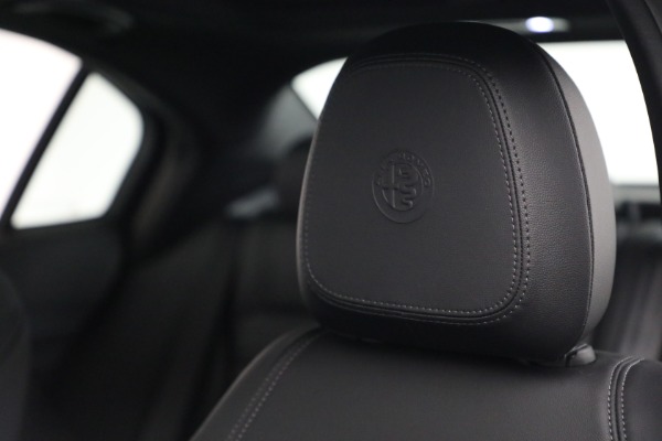 New 2022 Alfa Romeo Giulia Veloce for sale Sold at Maserati of Westport in Westport CT 06880 16