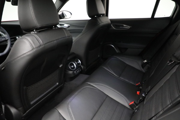New 2022 Alfa Romeo Giulia Veloce for sale Sold at Maserati of Westport in Westport CT 06880 23