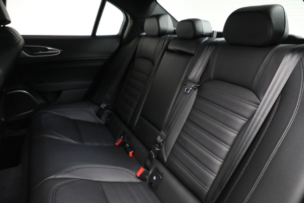 New 2022 Alfa Romeo Giulia Veloce for sale Sold at Maserati of Westport in Westport CT 06880 24