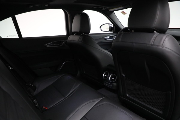 New 2022 Alfa Romeo Giulia Veloce for sale Sold at Maserati of Westport in Westport CT 06880 26