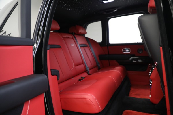 Used 2022 Rolls-Royce Black Badge Cullinan Black Badge for sale $429,900 at Maserati of Westport in Westport CT 06880 27