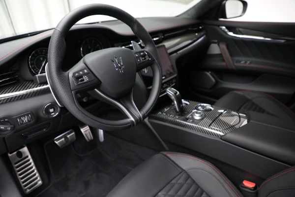 New 2022 Maserati Quattroporte Modena Q4 for sale Sold at Maserati of Westport in Westport CT 06880 13