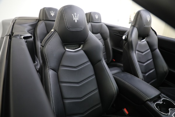 Used 2015 Maserati GranTurismo Sport for sale Sold at Maserati of Westport in Westport CT 06880 22