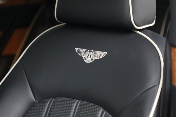 Used 2013 Bentley Mulsanne for sale Sold at Maserati of Westport in Westport CT 06880 19
