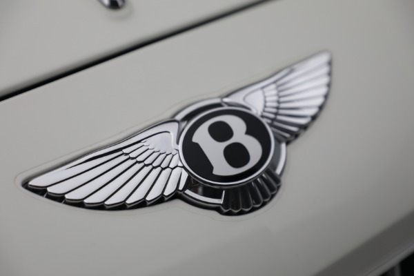 Used 2021 Bentley Flying Spur V8 for sale Sold at Maserati of Westport in Westport CT 06880 15