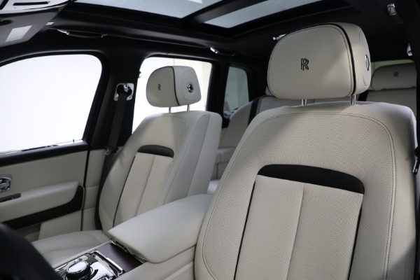 Used 2020 Rolls-Royce Cullinan for sale Sold at Maserati of Westport in Westport CT 06880 21