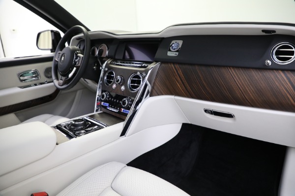 Used 2020 Rolls-Royce Cullinan for sale $439,900 at Maserati of Westport in Westport CT 06880 26