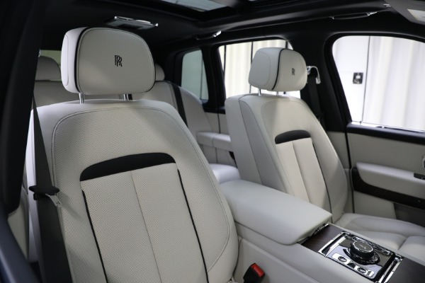Used 2020 Rolls-Royce Cullinan for sale Sold at Maserati of Westport in Westport CT 06880 28