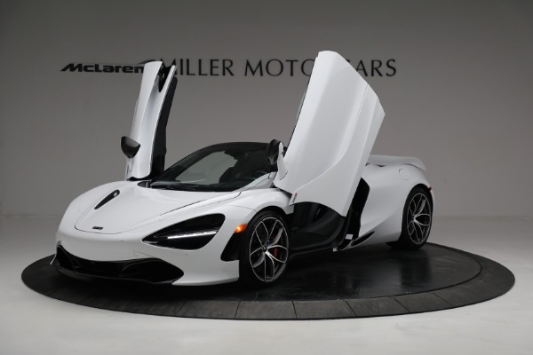 New 2022 McLaren 720S Spider Performance for sale $381,500 at Maserati of Westport in Westport CT 06880 14